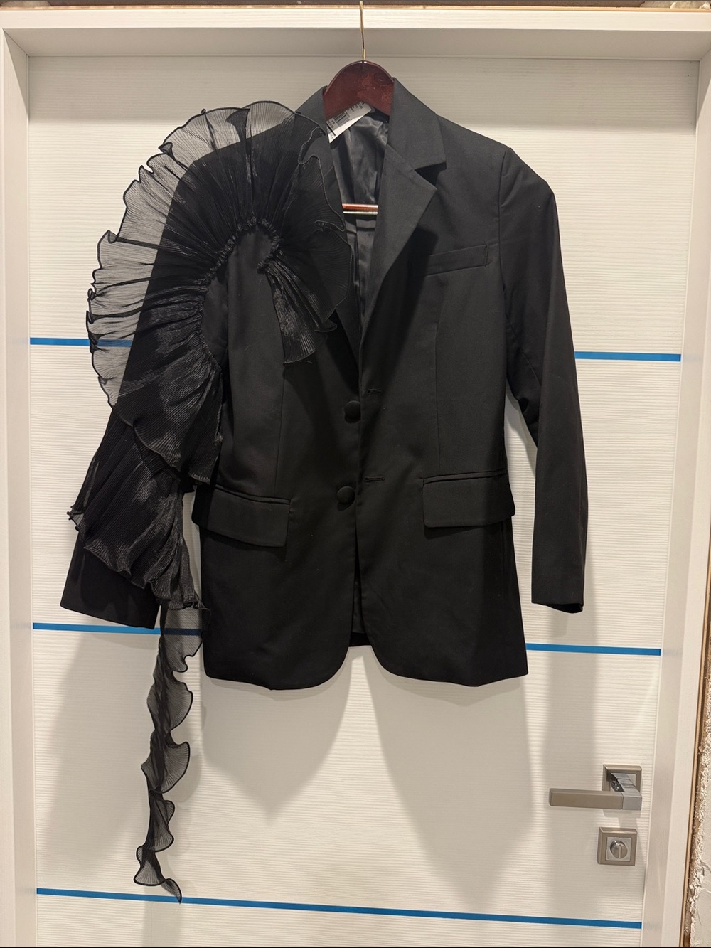 Madonna & Co Black Ruffle-Accent women’s blazer